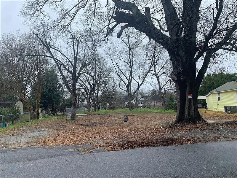 1st image of 1903 10th Ave