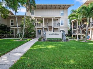 18380 SE Wood Haven Ln APT E, Tequesta, FL 33469
