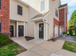 11610 Tomahawk Creek Pkwy APT L, Leawood, KS 66211