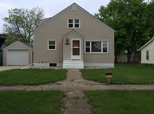 110 S 4th St, Arlington, SD 57212