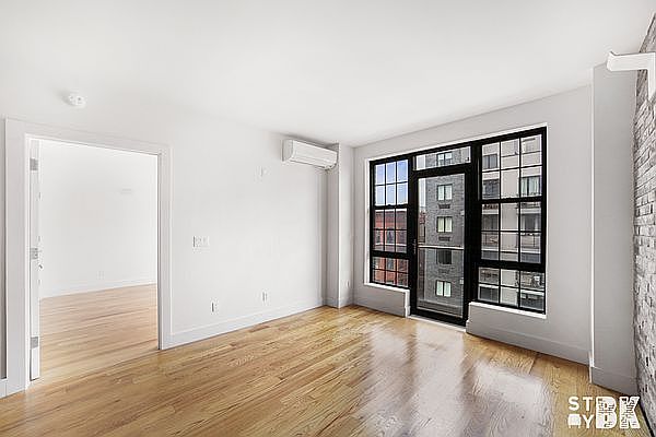 1st image of 376 Franklin Ave #6E
