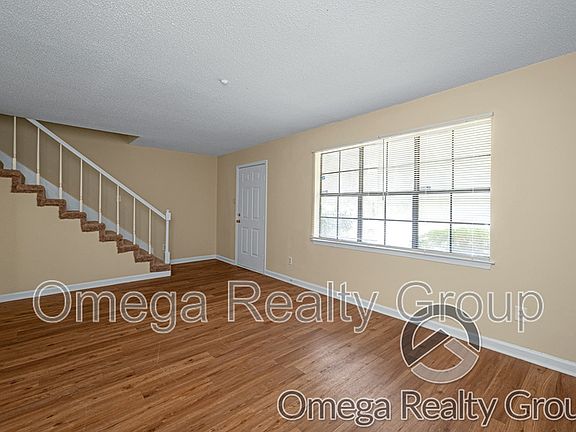 5th image of 1827 Carson Rd APT 1