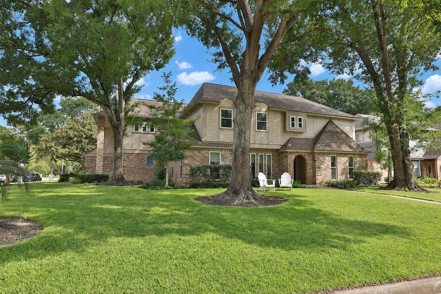 4 bed, 5.0 bath, 3971 sqft, $3,750 — Photo 1