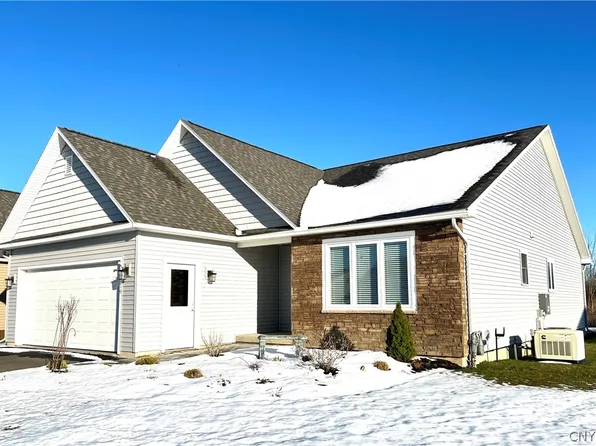 216 Marineview Dr, Chittenango, NY 13037