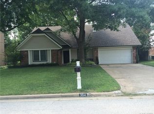304 S Chestnut Ave, Broken Arrow, OK 74012
