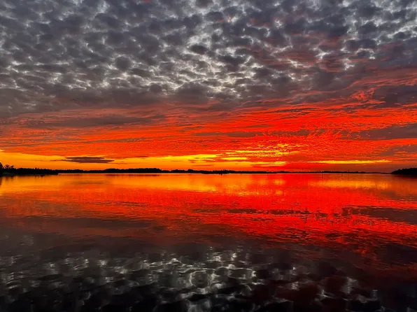 325 W Miracle Strip Pkwy, Mary Esther, FL 32569