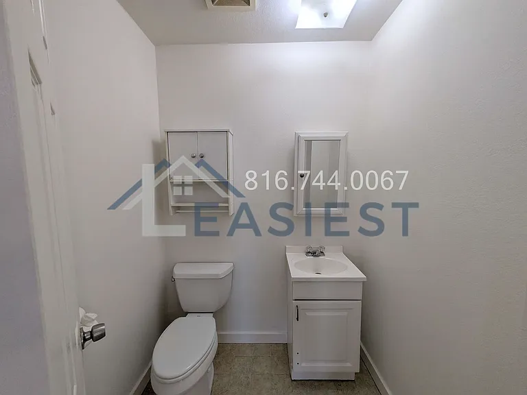 10912 E M 350 Hwy — Photo 14