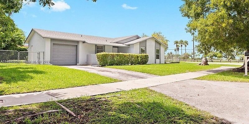 1st image of 26773 SW 125th Ct