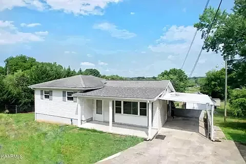 407 Glenoaks Dr — Photo 17