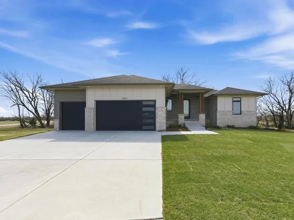 8263 W Mossy Stone St, Maize, KS 67101