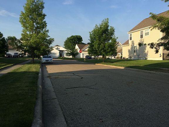 4th image of 1299 Hickory Valley Dr