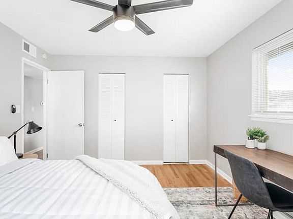 4th image of 516 Splitlog Ave APT 19