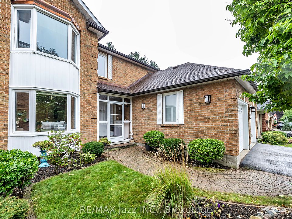1st image of 29 Valleycrest Dr