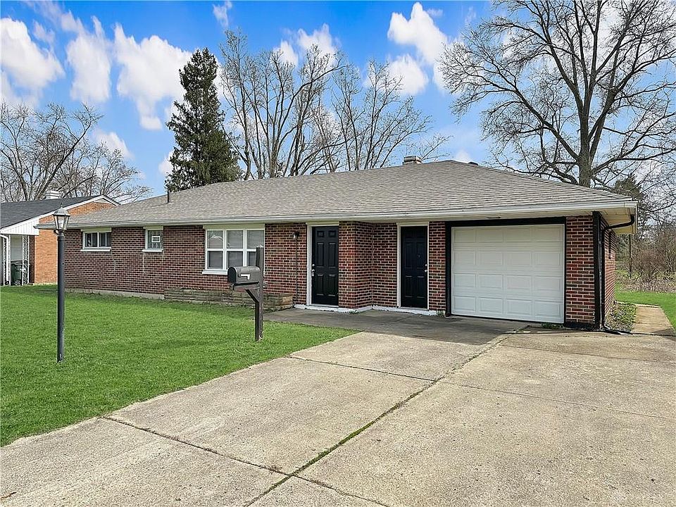 1st image of 208 W Sherry Dr