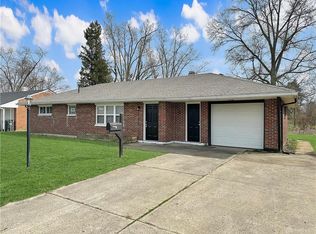 208 W Sherry Dr, Dayton, OH 45426