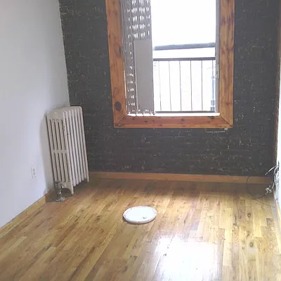 Rented by Crosstown Apartments NYC | media 52