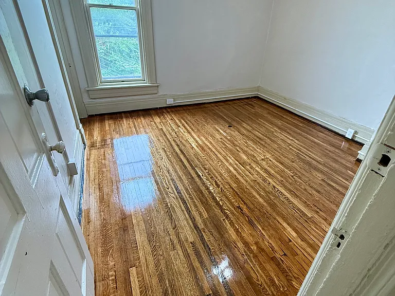 625 Niagara St #3 — Photo 3