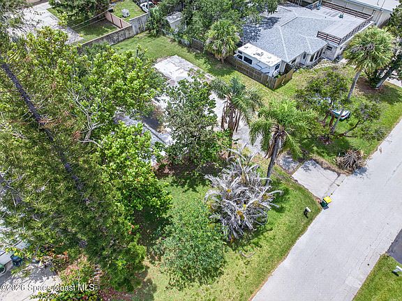 3rd image of 141 W Volusia Ln