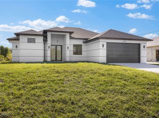 2511 13th St SW, Lehigh Acres, FL 33976