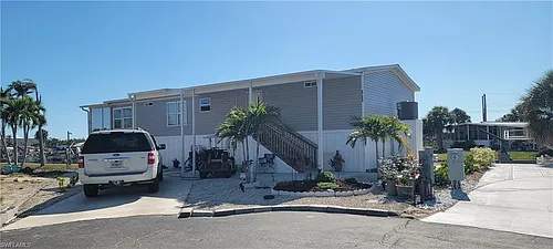4709 Kon Tiki Ln Photo 1