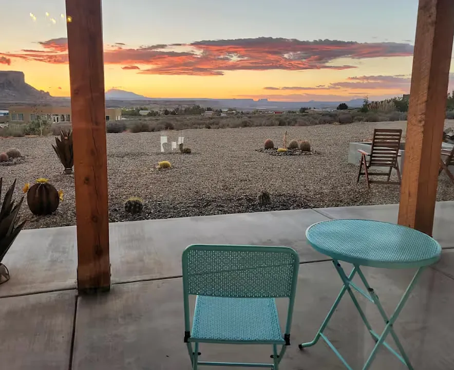 925 E Shelter Cv