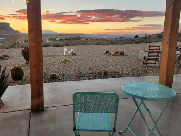925 E Shelter Cv, Kanab, UT 84741