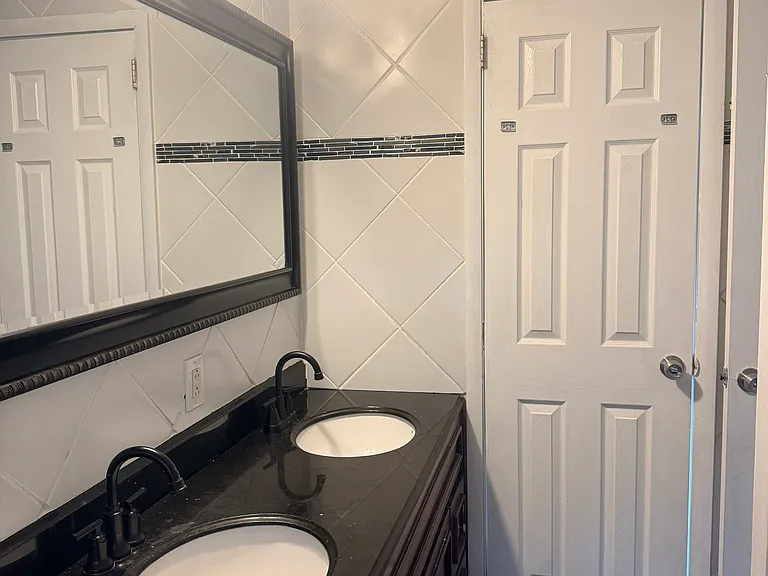 786 New Scotland Ave — Photo 13