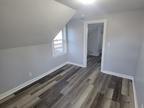 4th image of 44 Winter St APT 2