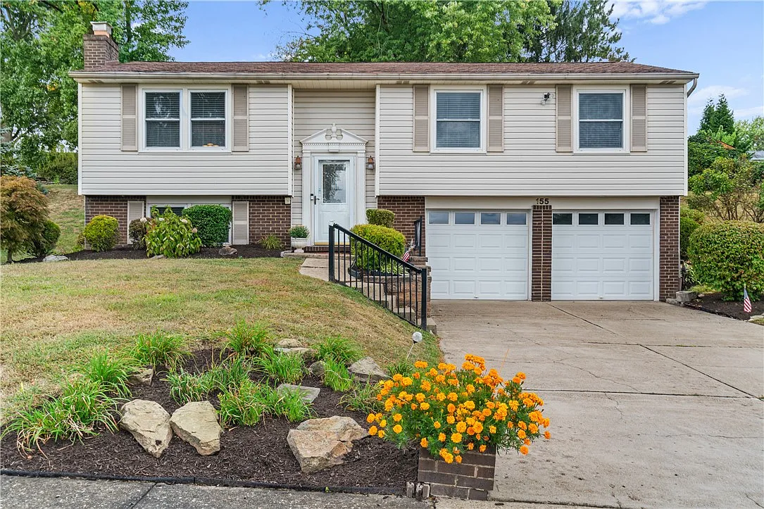 155 Cranbrooke Dr photo 1
