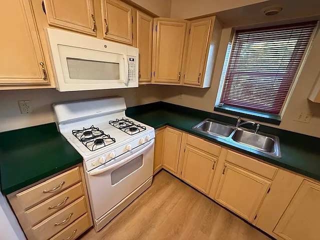 5267 Center Rd #1B — Photo 5