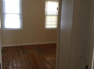 323 S 13th St #2, Philadelphia, PA 19107