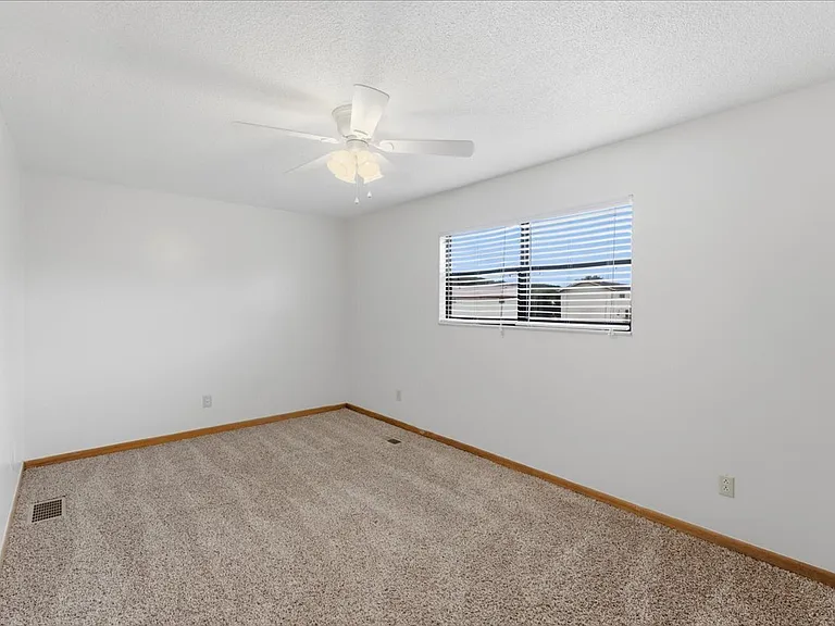 3613 Wrights Ferry Rd — Photo 8