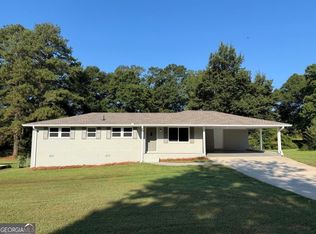 65 W Meadowcliff Cir, Carrollton, GA 30116