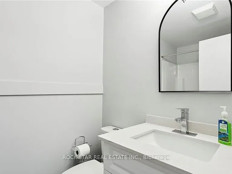 159 Henhoeffer Cres — Photo 9