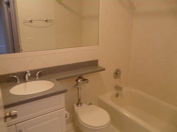 3rd image of 2800 N Lake Shore Dr APT 2005