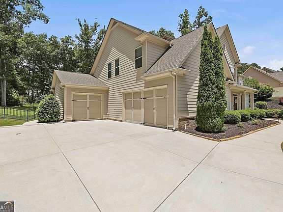 5th image of 127 Waterlace Way