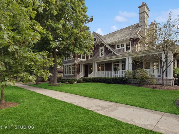 403 E Center Ave, Lake Bluff, IL 60044