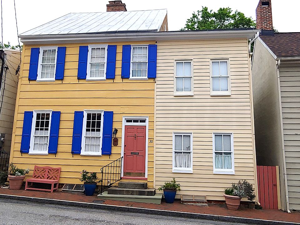 1st image of 30 Cornhill St