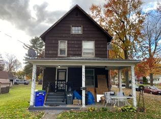 1104 Elm St, Medina, NY 14103