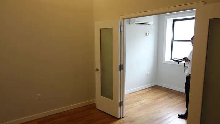 Rented by Nooklyn NYC LLC | media 69