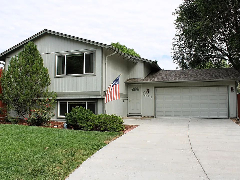 1st image of 1841 Wintergreen Pl