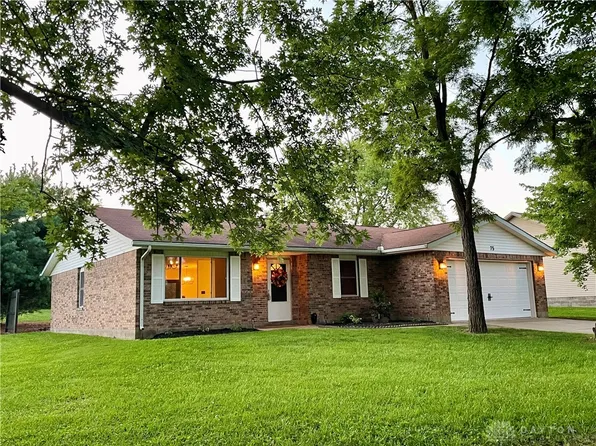 75 Viking Dr, Eaton, OH 45320