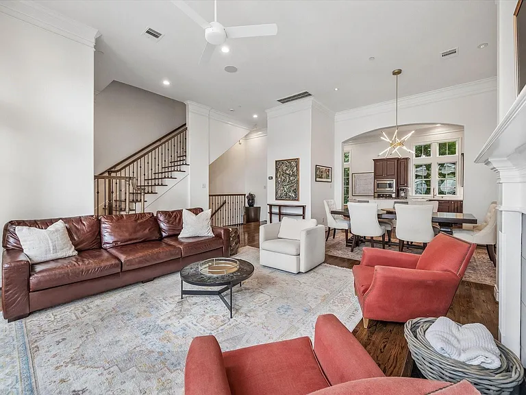 6015 Post Oak Green Ln — Photo 11