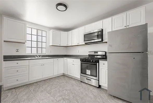 2 bed, 850 sqft, $2,887 — Photo 2