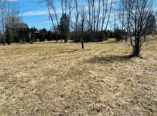 9 Gray Rd, Cumberland Center, ME 04021