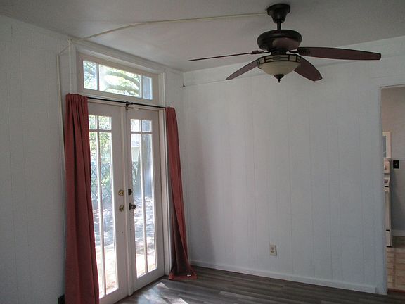 2nd image of 3540 Westwood St