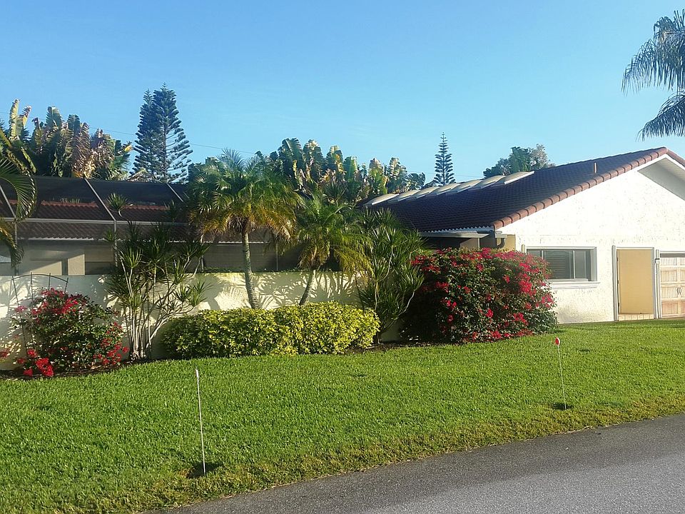 1st image of 5 Gulf Manor Dr