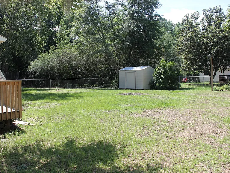 4 George B Ct — Photo 15