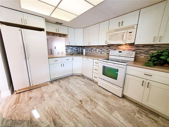 4th image of 9395 Pennsylvania Ave APT 26