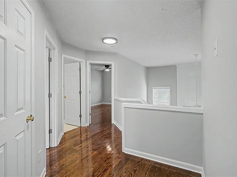 400 Stambridge Ct — Photo 33